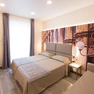 https://hotel-sempione.italymilanhotels.net