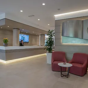 https://hotel-la-giocca.it-romehotels.com